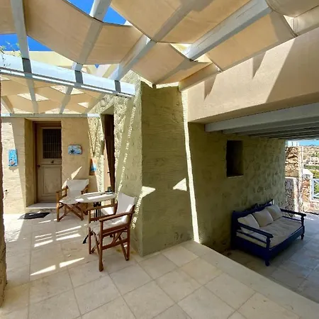 Family And Pet Friendly House Chrousa